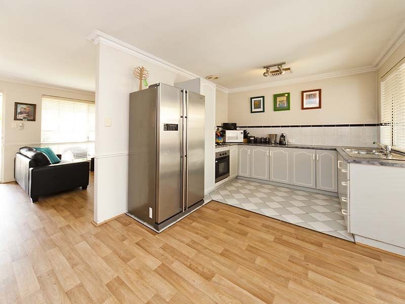 7/2 Glennis Court, Gosnells WA 6110