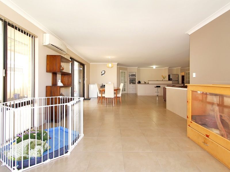 10 Abbotsdale Way, Southern River WA 6110