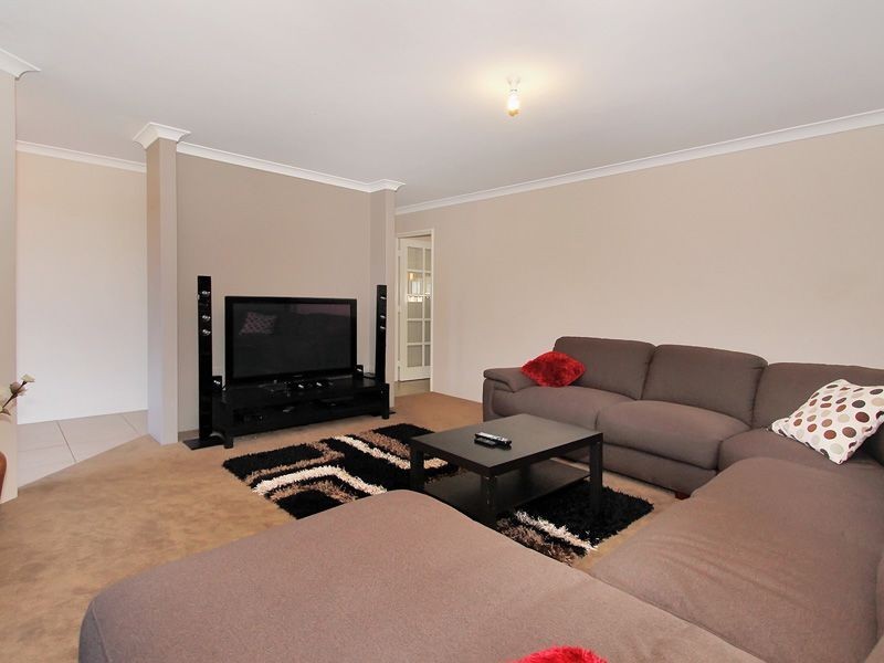 10 Abbotsdale Way, Southern River WA 6110