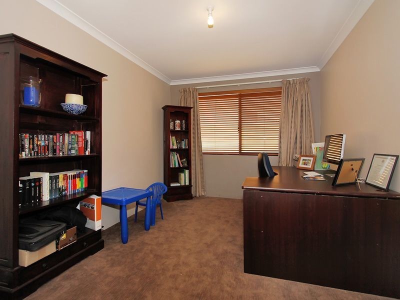 10 Abbotsdale Way, Southern River WA 6110