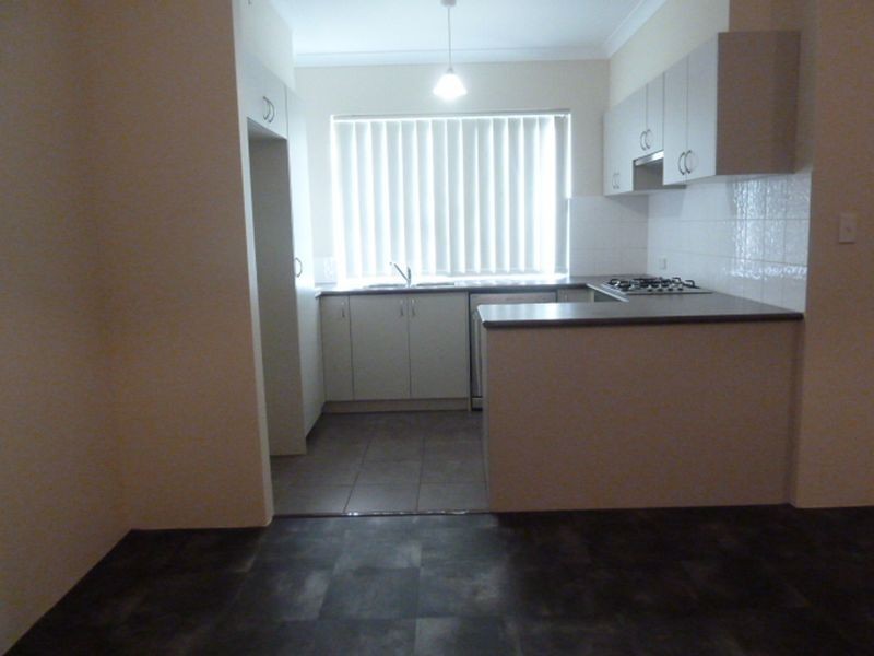 36/17 Southdown Place, Thornlie WA 6108