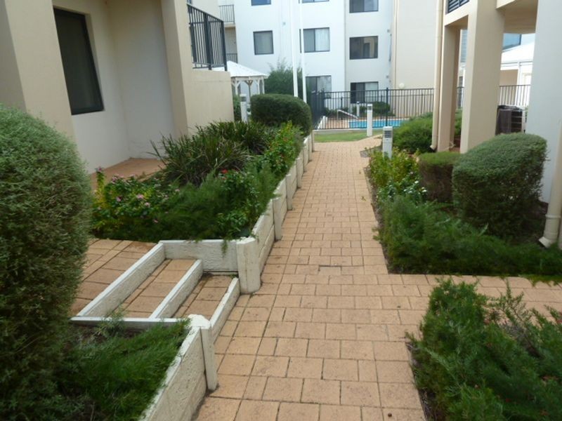 36/17 Southdown Place, Thornlie WA 6108