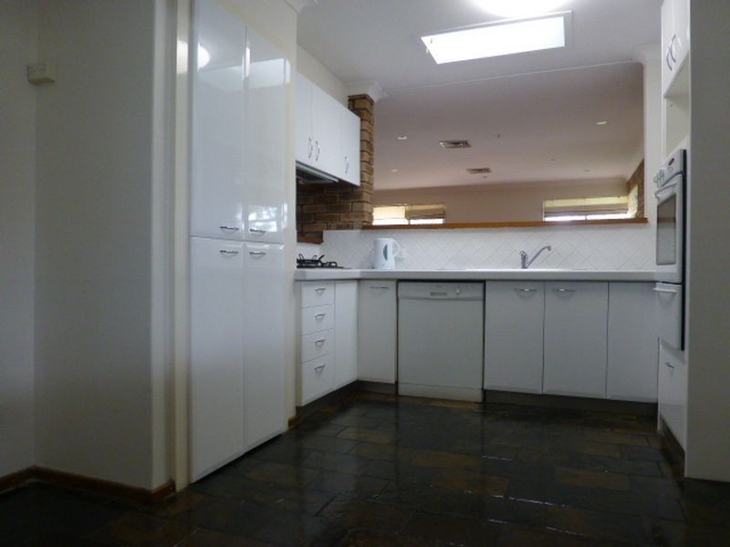 124 Partridge Way, Thornlie WA 6108