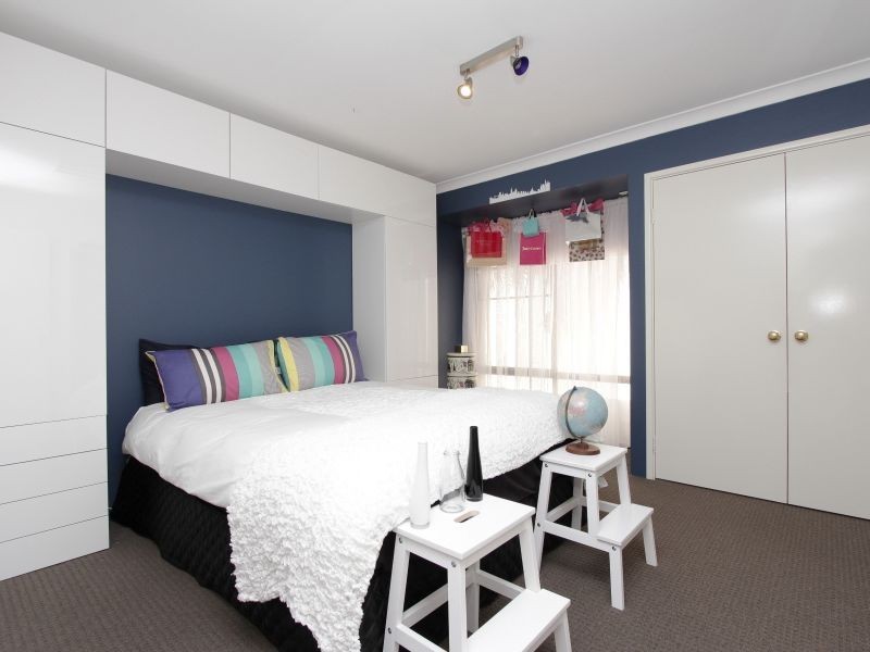 8 McInnes Way, Canning Vale WA 6155