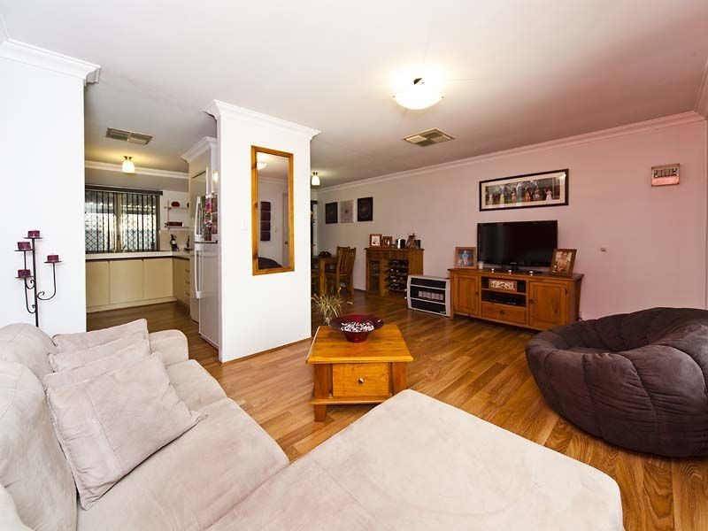 19/208 Burslem Drive, Maddington WA 6109