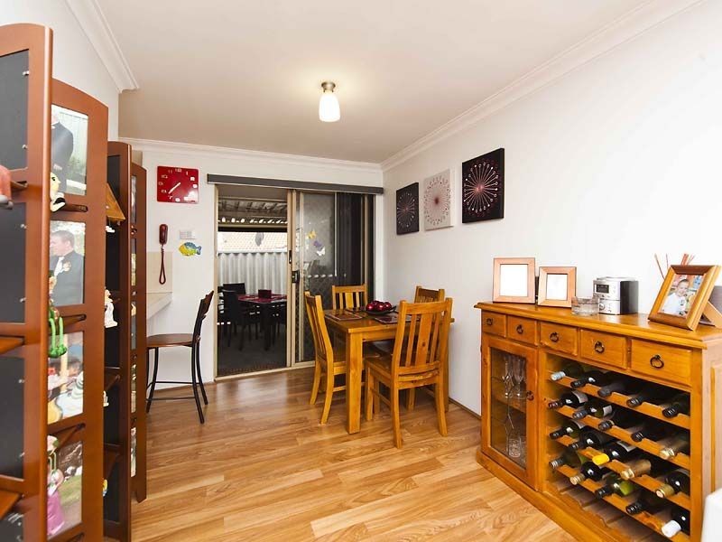 19/208 Burslem Drive, Maddington WA 6109