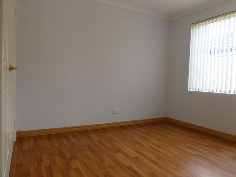 6 Mosman Loop, Success WA 6164