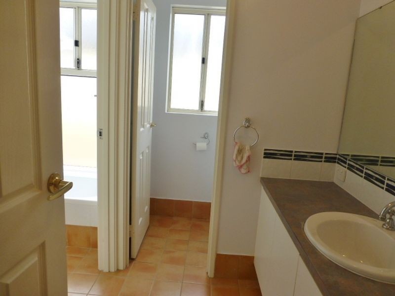 6 Mosman Loop, Success WA 6164