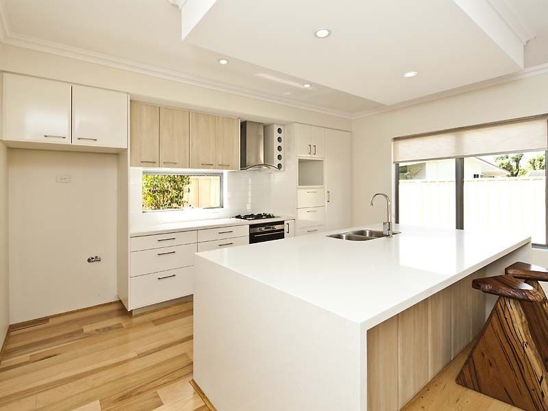 4 Earls Court, Thornlie WA 6108