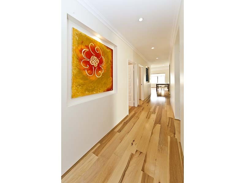 4 Earls Court, Thornlie WA 6108