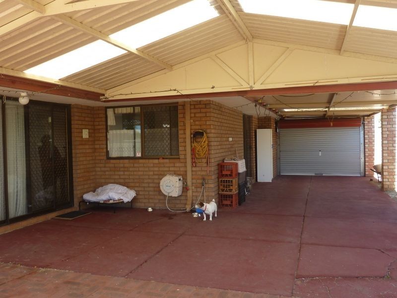 14 Moonstone Place, Gosnells WA 6110