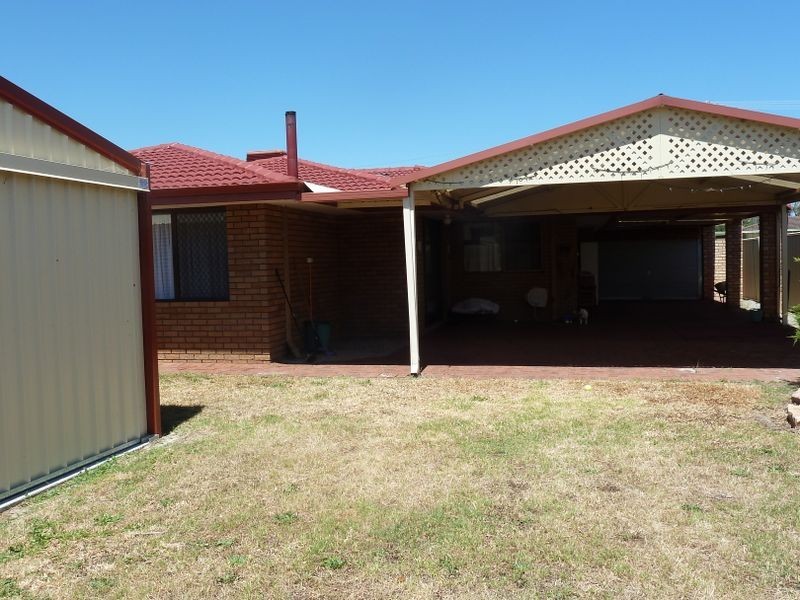 14 Moonstone Place, Gosnells WA 6110