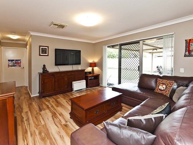 1 Alciston Way, Huntingdale WA 6110