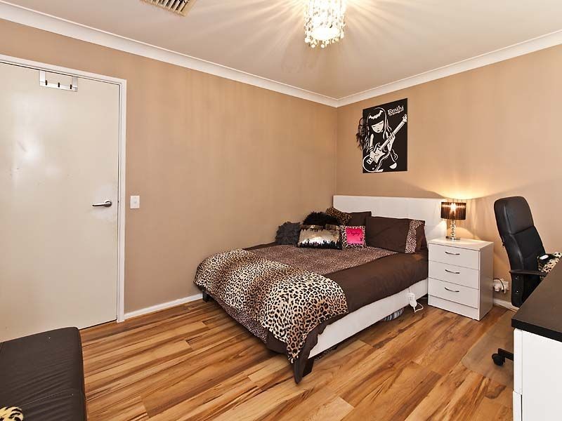 1 Alciston Way, Huntingdale WA 6110