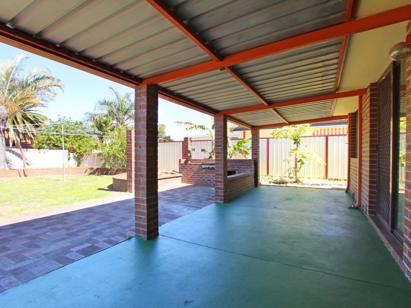 84 Hume Road, Thornlie WA 6108
