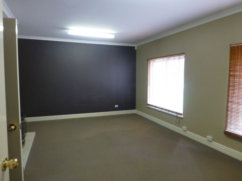 45 Coldwell Road, Kenwick WA 6107