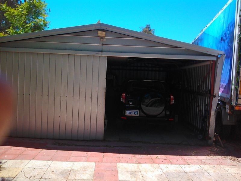 18 Hybrid Court, Banjup WA 6164