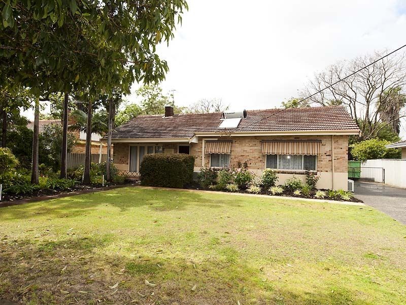 40 Berehaven Avenue, Thornlie WA 6108