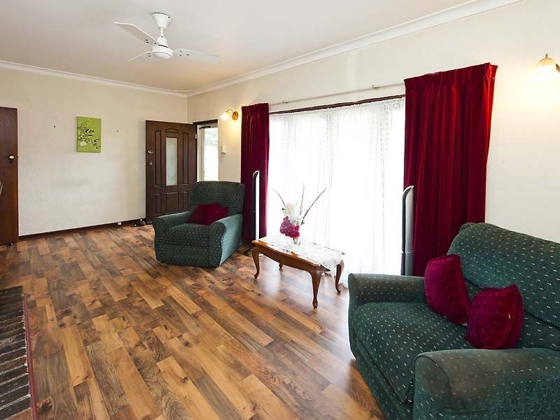 40 Berehaven Avenue, Thornlie WA 6108