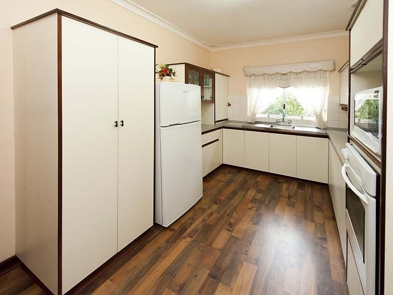 40 Berehaven Avenue, Thornlie WA 6108