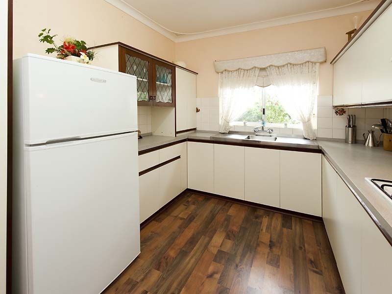 40 Berehaven Avenue, Thornlie WA 6108