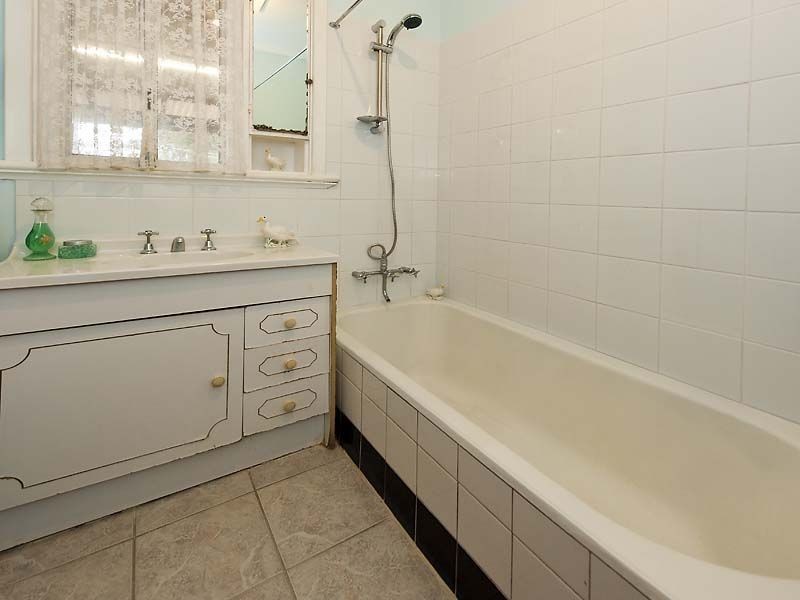 40 Berehaven Avenue, Thornlie WA 6108