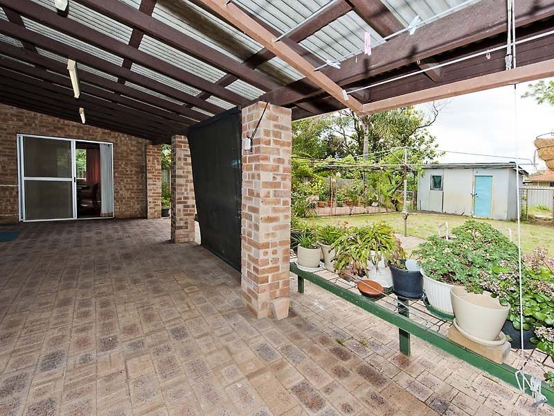 40 Berehaven Avenue, Thornlie WA 6108