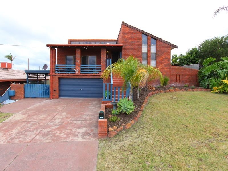 64 Sutherland Drive, Thornlie WA 6108
