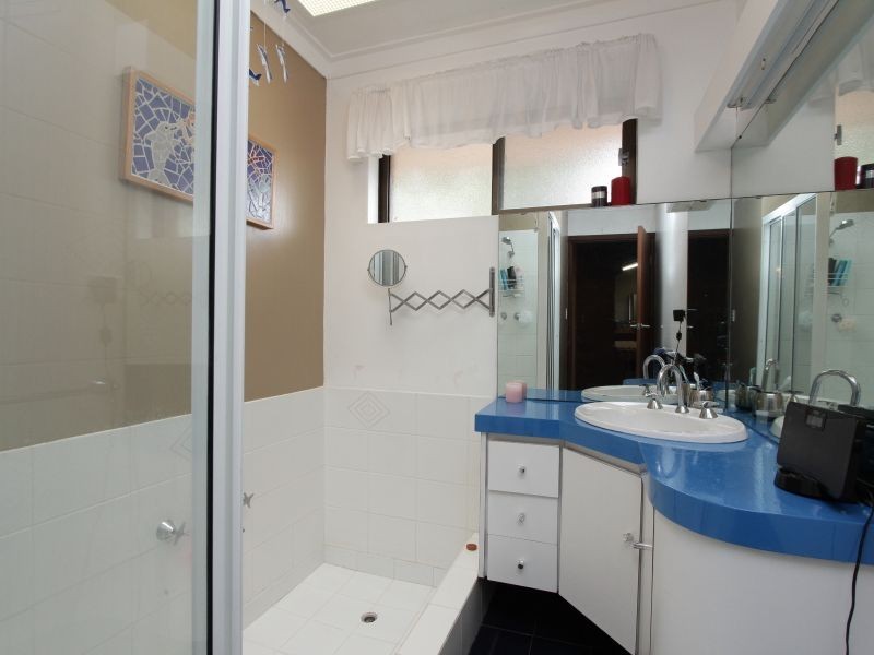 64 Sutherland Drive, Thornlie WA 6108