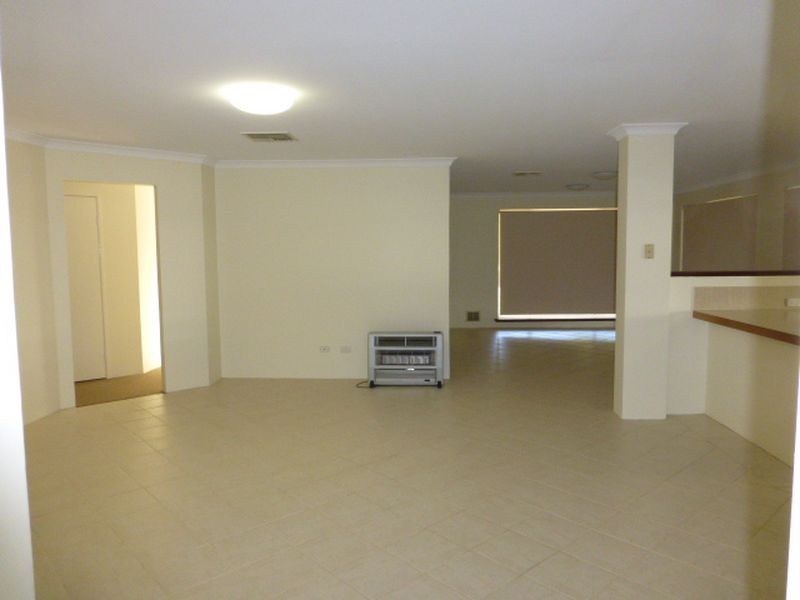 25 Eynesford Street, Gosnells WA 6110