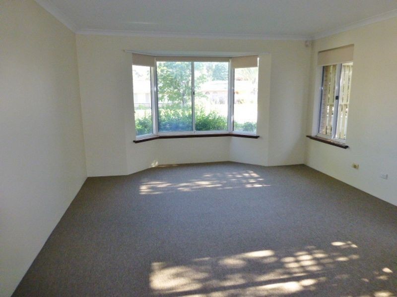 25 Eynesford Street, Gosnells WA 6110