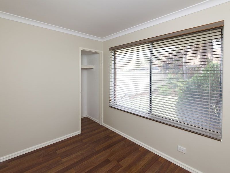 26 Waxflower Bend, Huntingdale WA 6110