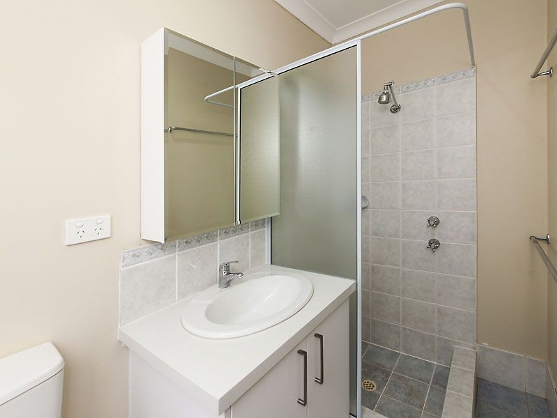 26 Waxflower Bend, Huntingdale WA 6110