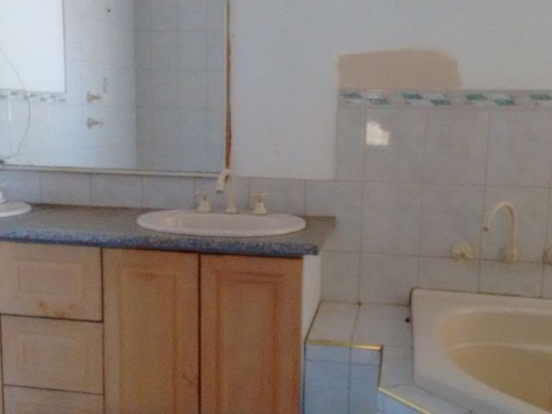 396 Bickley Road, Kenwick WA 6107