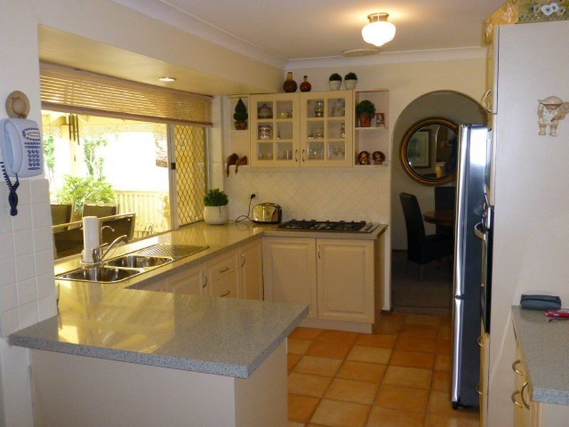 102 Regency Drive, Thornlie WA 6108