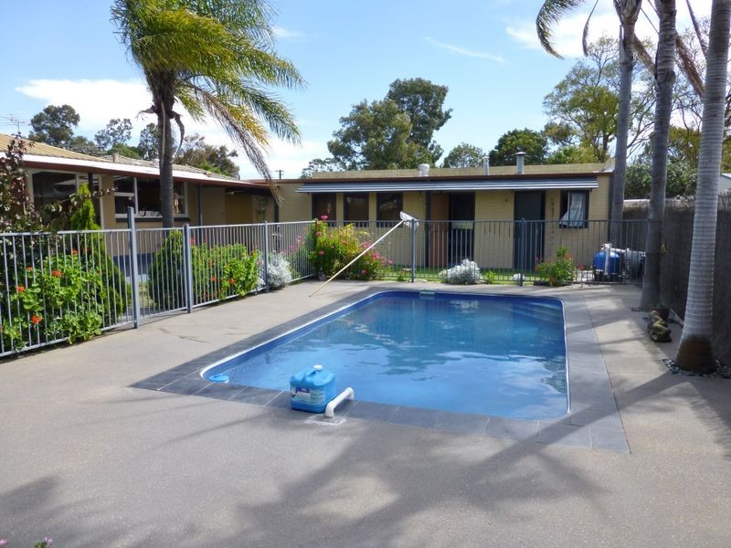 8 Blanche Street, Gosnells WA 6110