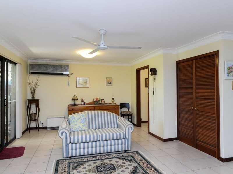 28 Jacqueline Drive, Thornlie WA 6108