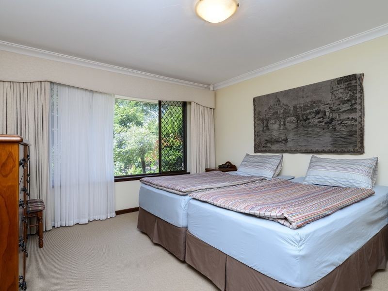 28 Jacqueline Drive, Thornlie WA 6108