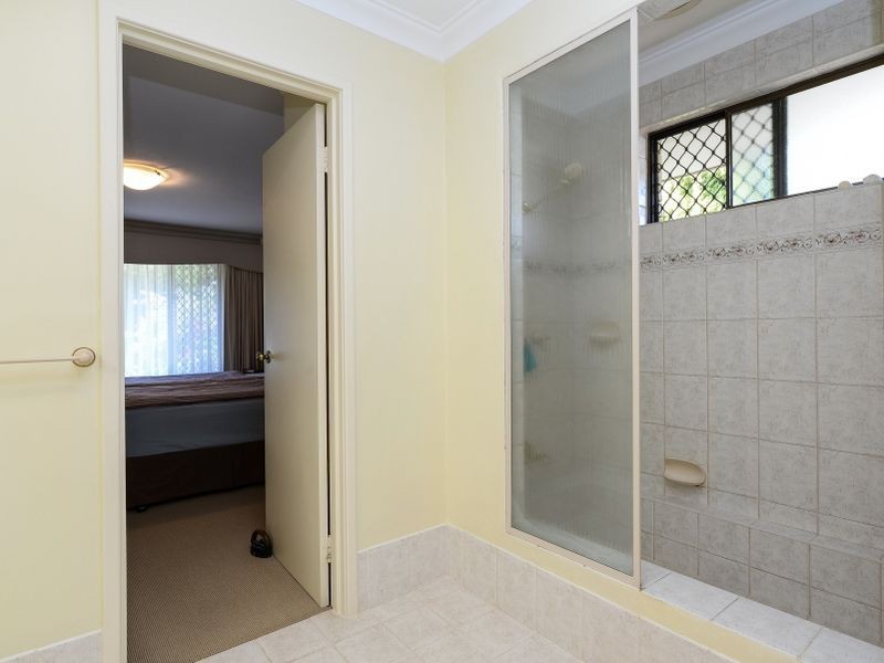 28 Jacqueline Drive, Thornlie WA 6108