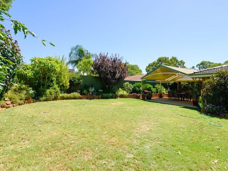 28 Jacqueline Drive, Thornlie WA 6108
