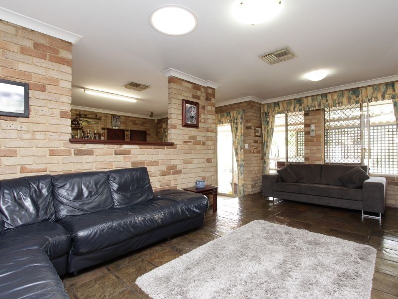 9 Jason Court, Thornlie WA 6108
