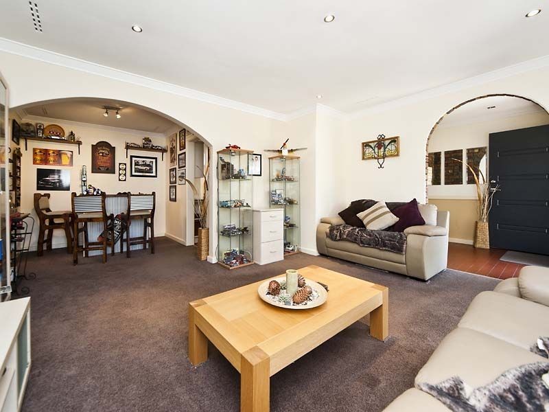 45 Pembury Road, Thornlie WA 6108