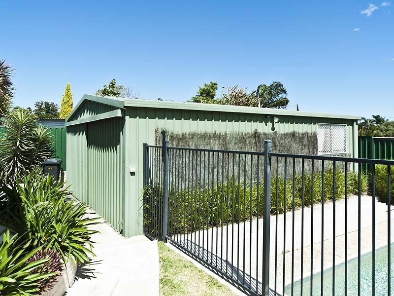 45 Pembury Road, Thornlie WA 6108