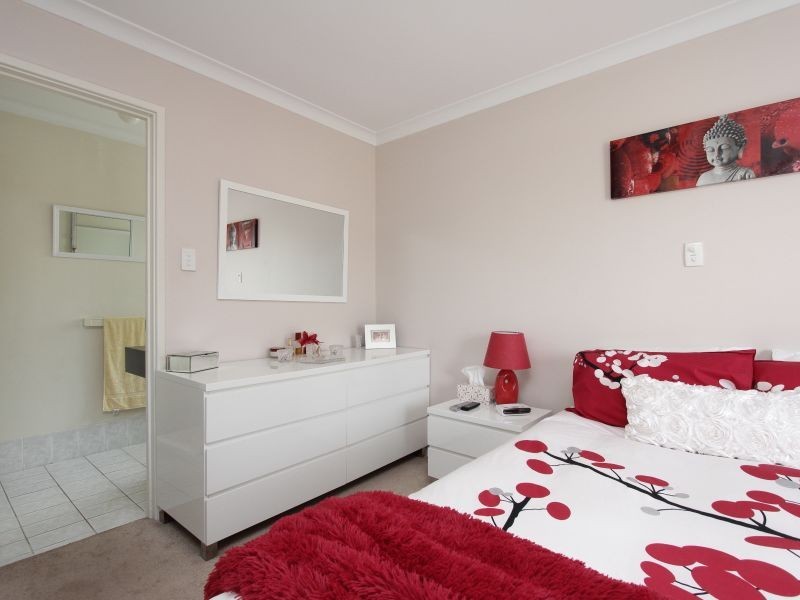 2 Reichel Place, Huntingdale WA 6110