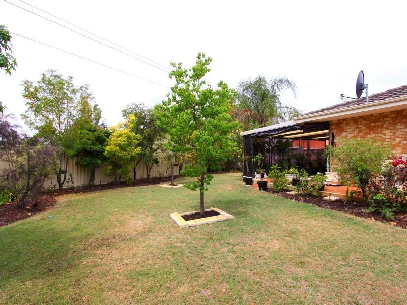 2 Reichel Place, Huntingdale WA 6110