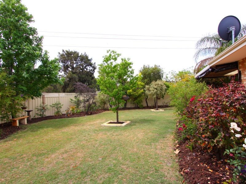 2 Reichel Place, Huntingdale WA 6110