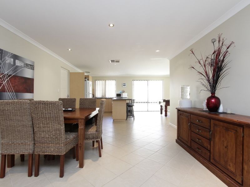 1 Admiralty Road, Canning Vale WA 6155