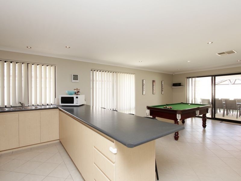 1 Admiralty Road, Canning Vale WA 6155