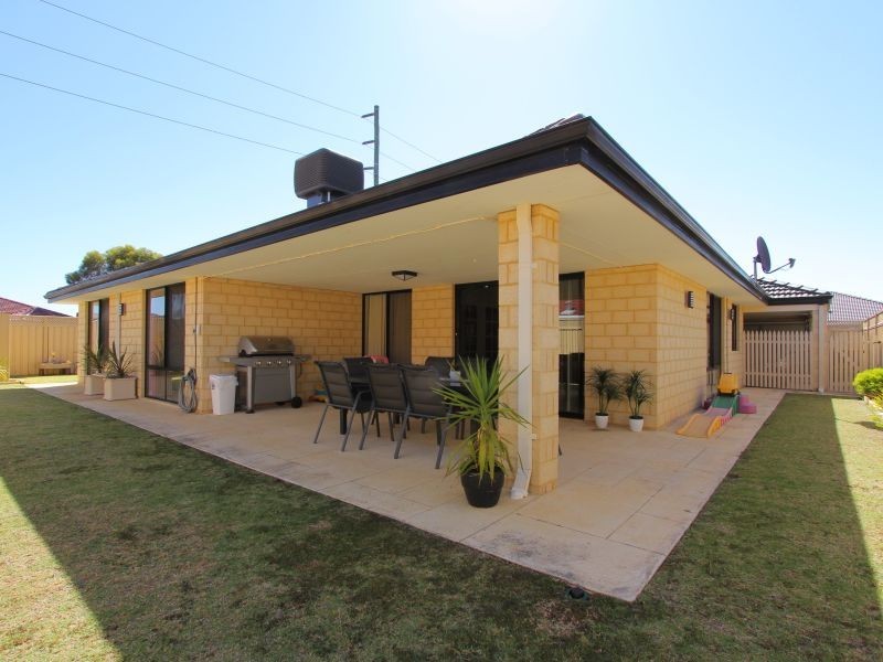 1 Admiralty Road, Canning Vale WA 6155