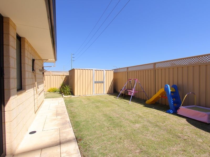 1 Admiralty Road, Canning Vale WA 6155